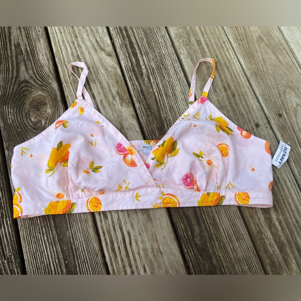 NWTs Old Navy Women's Peachy Pastel Floral & Fruit Print Crop Top - Picture 7 of 13